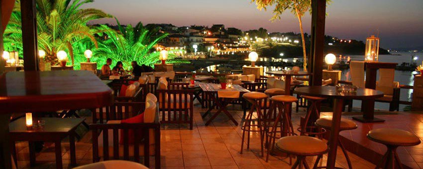 THOKOS CAFE-BAR PIZZA-BISTROT NEA FOKEA KASSANDRA HALKIDIKI